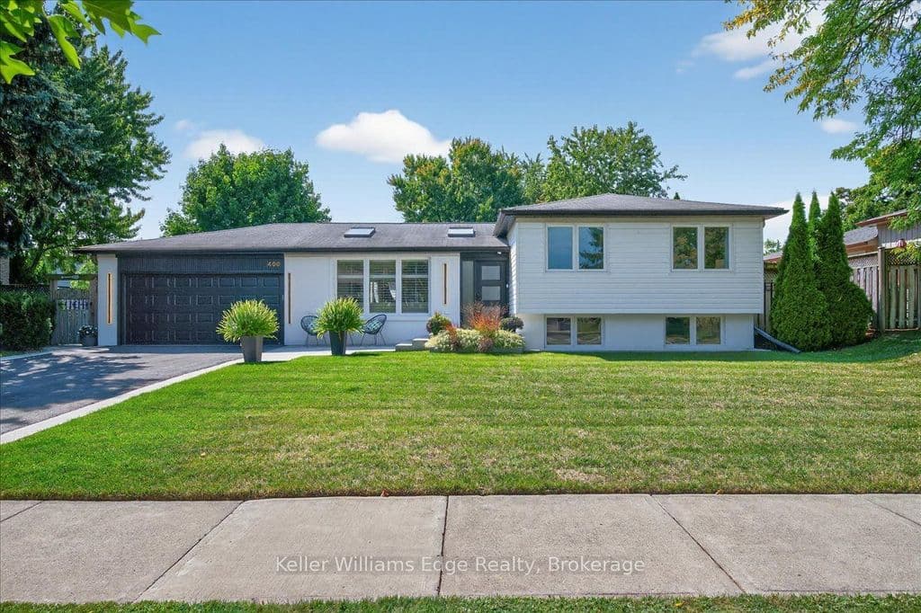 400 Sunset Dr, Oakville, ON, L6L 3N2